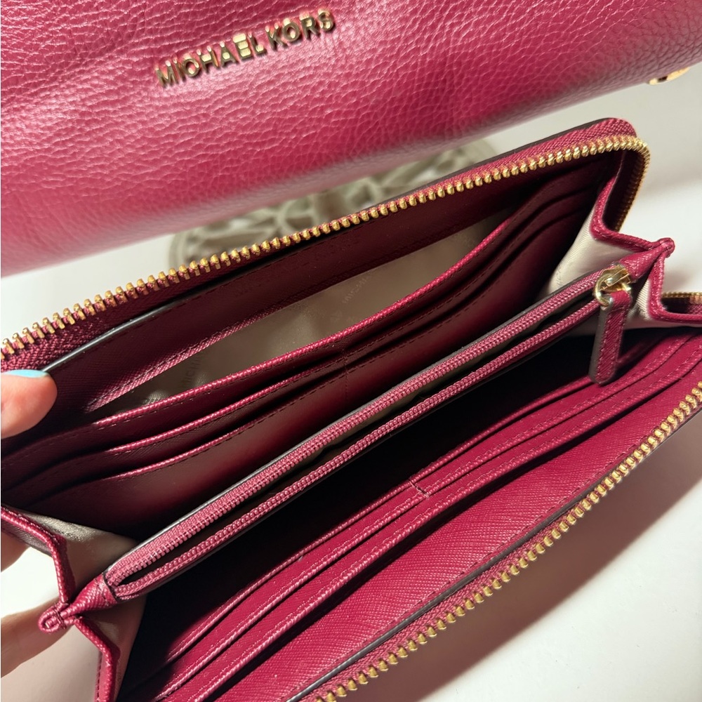 Michael Kors Shoulder Bag and Wallet - Picture 12 of 16